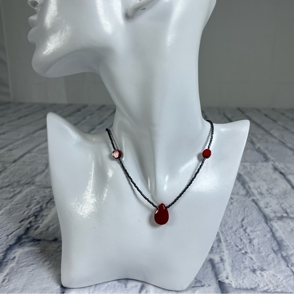 Ruby red delicate handmade necklace - Picture 2 of 11